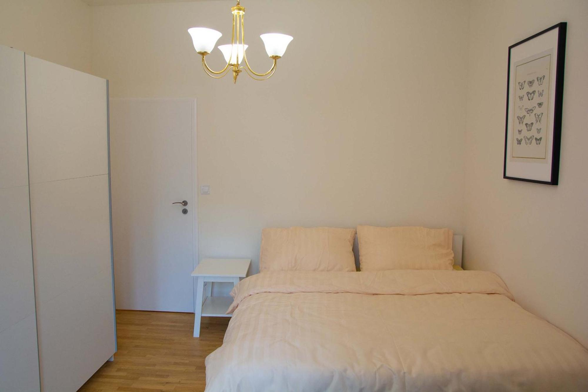 New City Centre Garden Apartment - Central Location 布拉格 外观 照片