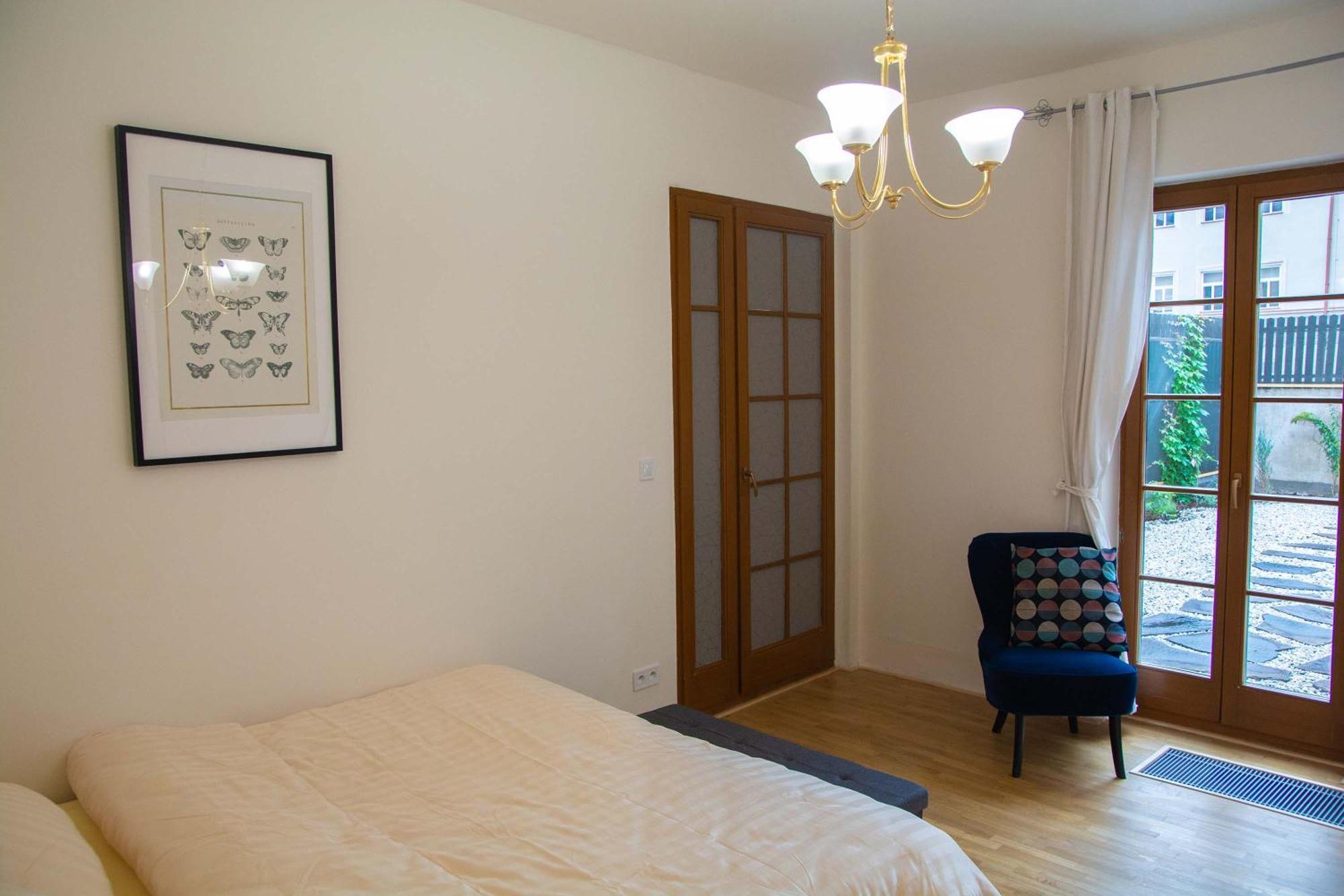 New City Centre Garden Apartment - Central Location 布拉格 外观 照片