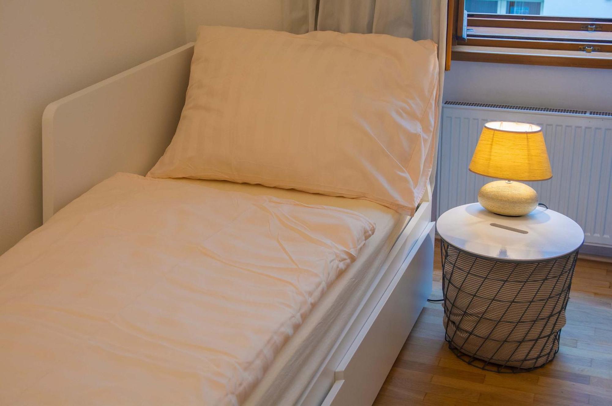 New City Centre Garden Apartment - Central Location 布拉格 外观 照片